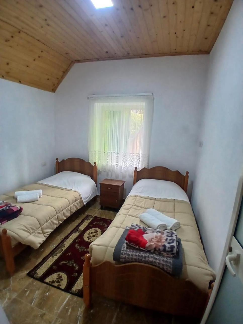 Bed and Breakfast Bujtina Milani Theth Exterior foto