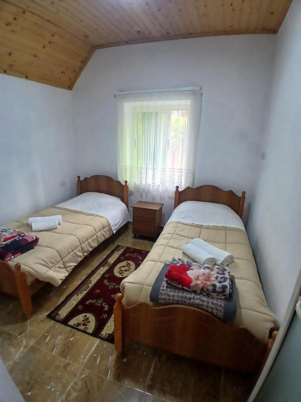Bed and Breakfast Bujtina Milani Theth Exterior foto